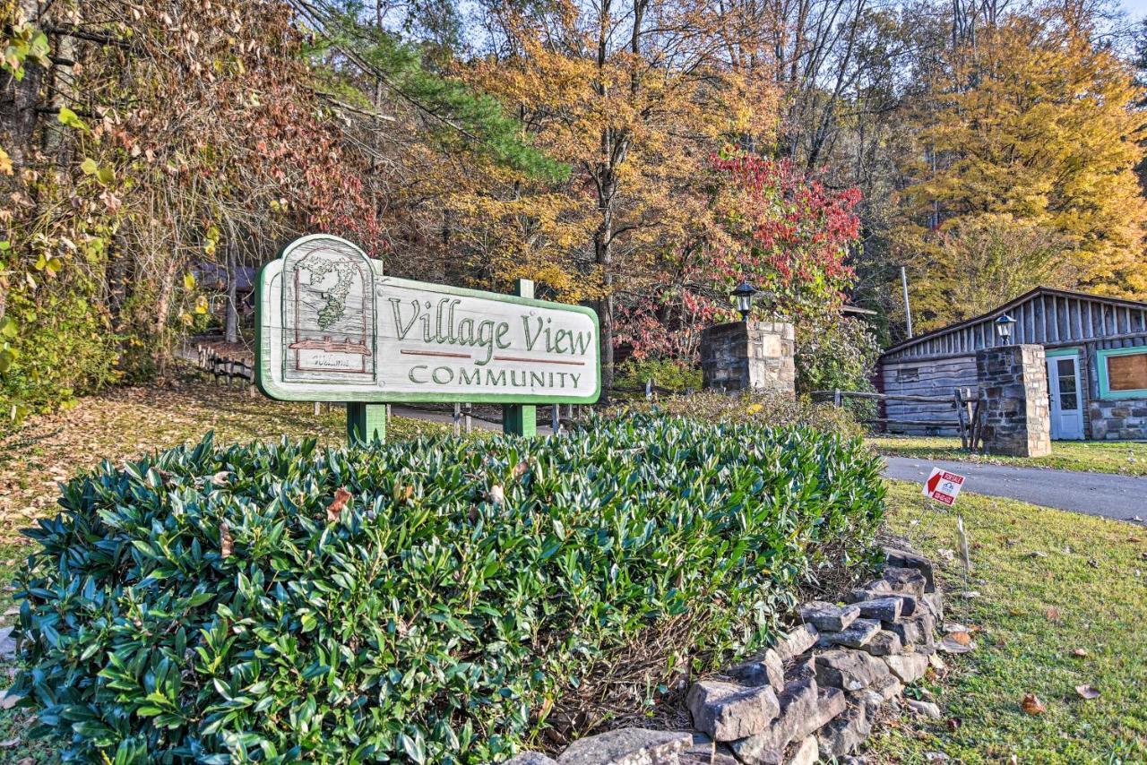 Cozy Cabin With Hot Tub And Smoky Mountain Views! Bryson City Exterior photo